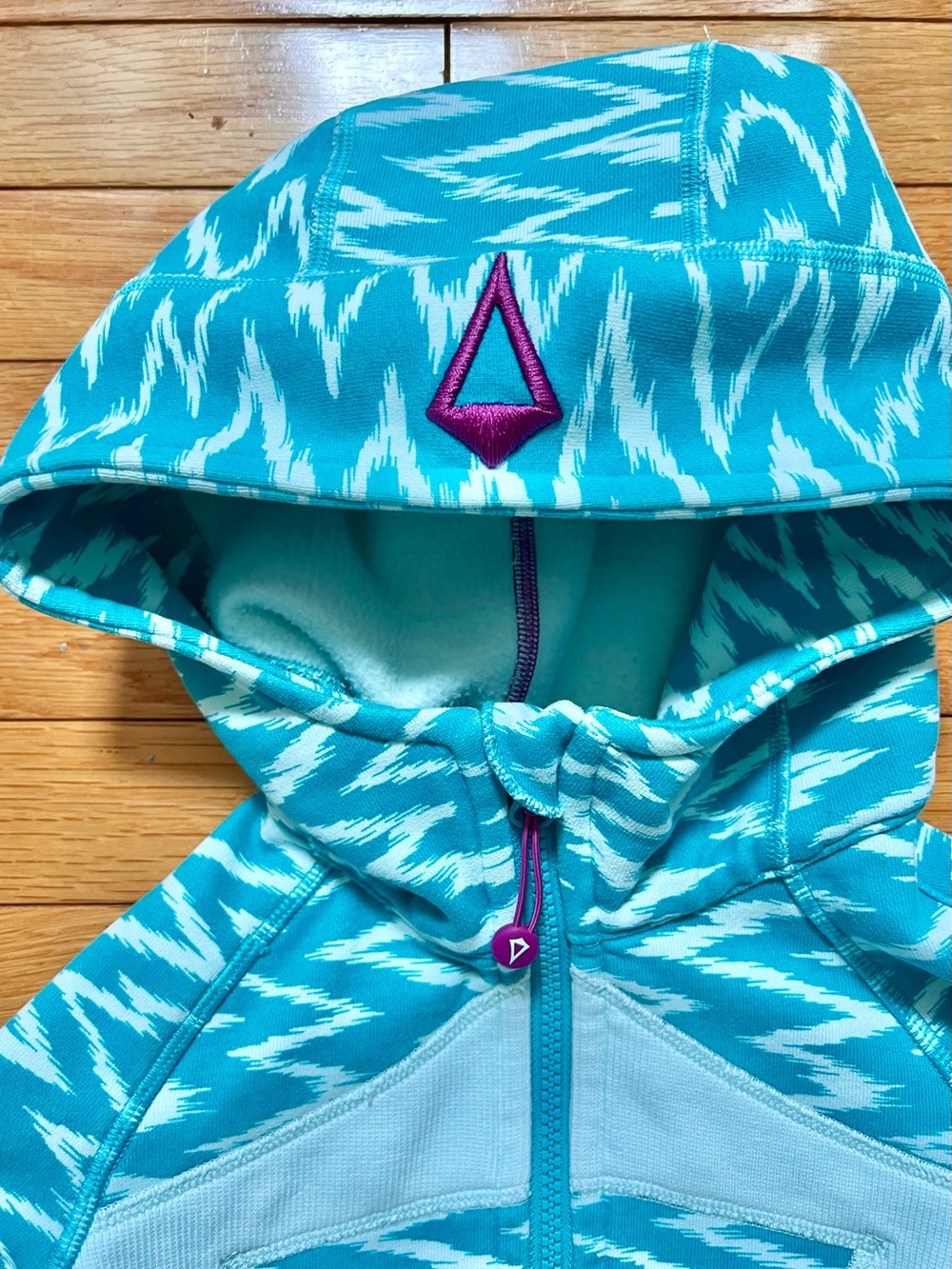 💙Size 7 Ivivva by Lululemon Full-Zip Remix Scuba Hoodie!